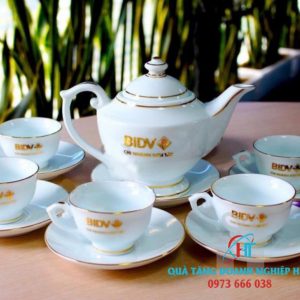 ẤM CHÉN SỨ BÁT TRÀNG 030
