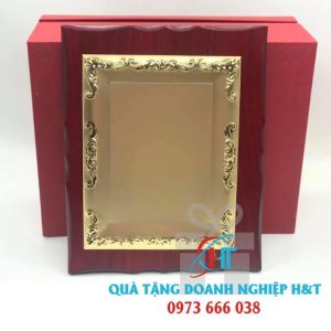 KỈ NIỆM CHƯƠNG ĐỒNG GỖ 005