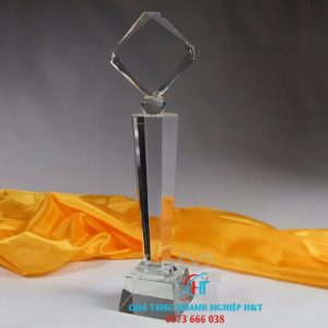 ĐIÊU KHẮC CÚP PHA LÊ 001