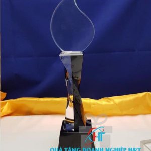 ĐIÊU KHẮC CÚP PHA LÊ 012