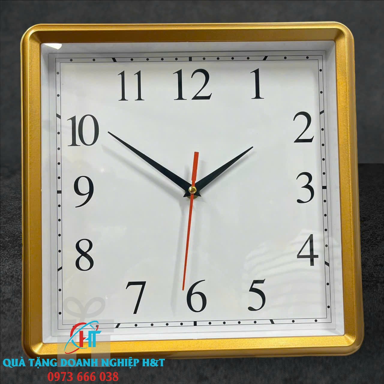 z6576519541348_56054212b28119e8988da818e8ad48fa-min