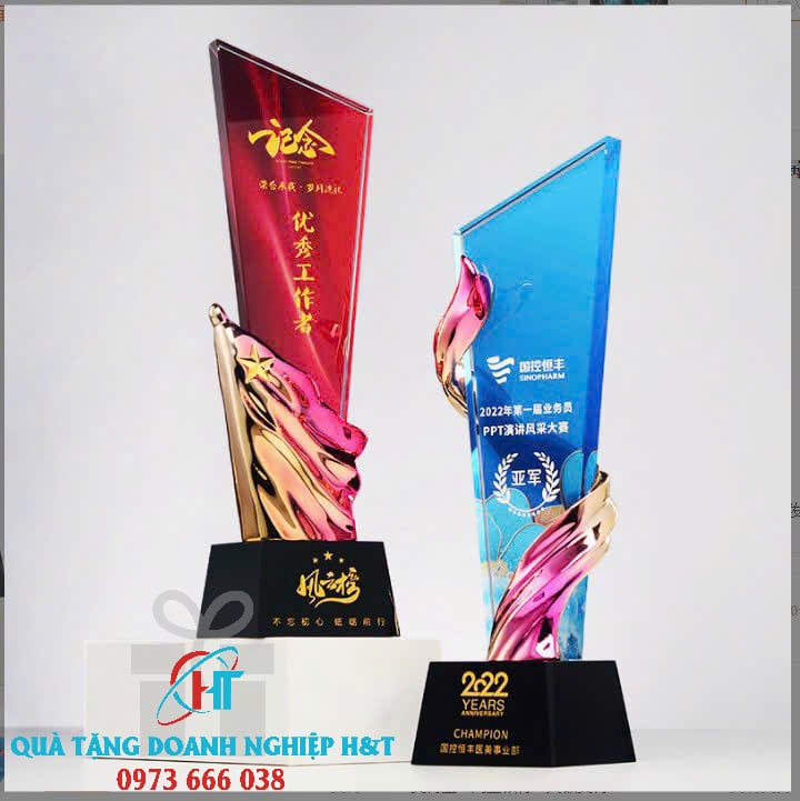 z6633754849303_82171cd96b0284d2e34d3c0a603a1720-min